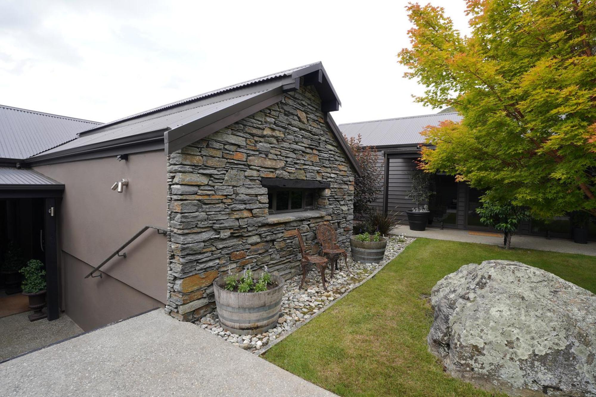 וואנאקה Mt Rosa Lodge Boutique Vineyard Accommodation מראה חיצוני תמונה