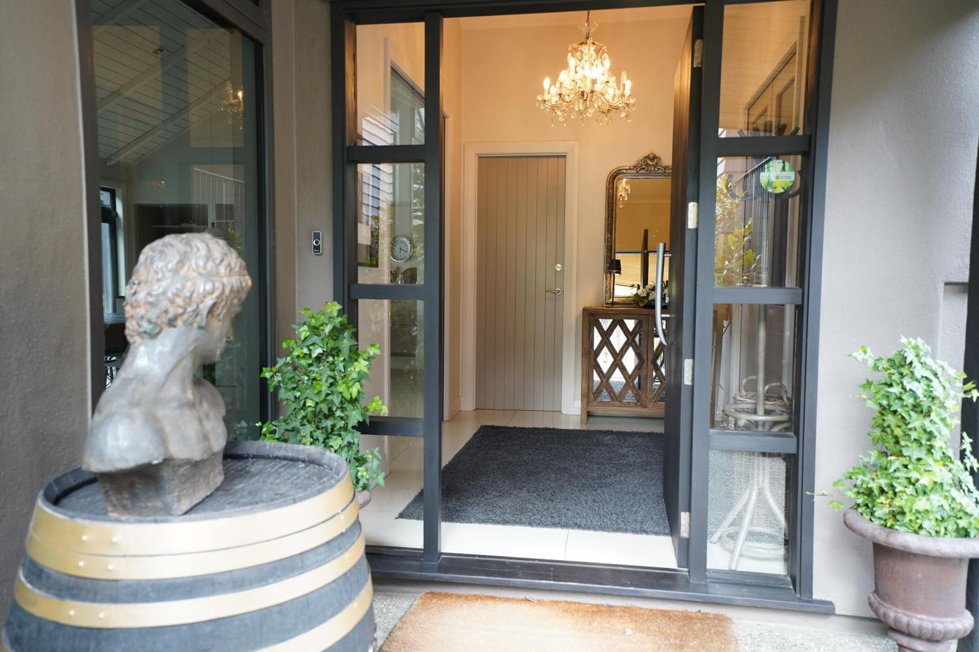 וואנאקה Mt Rosa Lodge Boutique Vineyard Accommodation מראה חיצוני תמונה