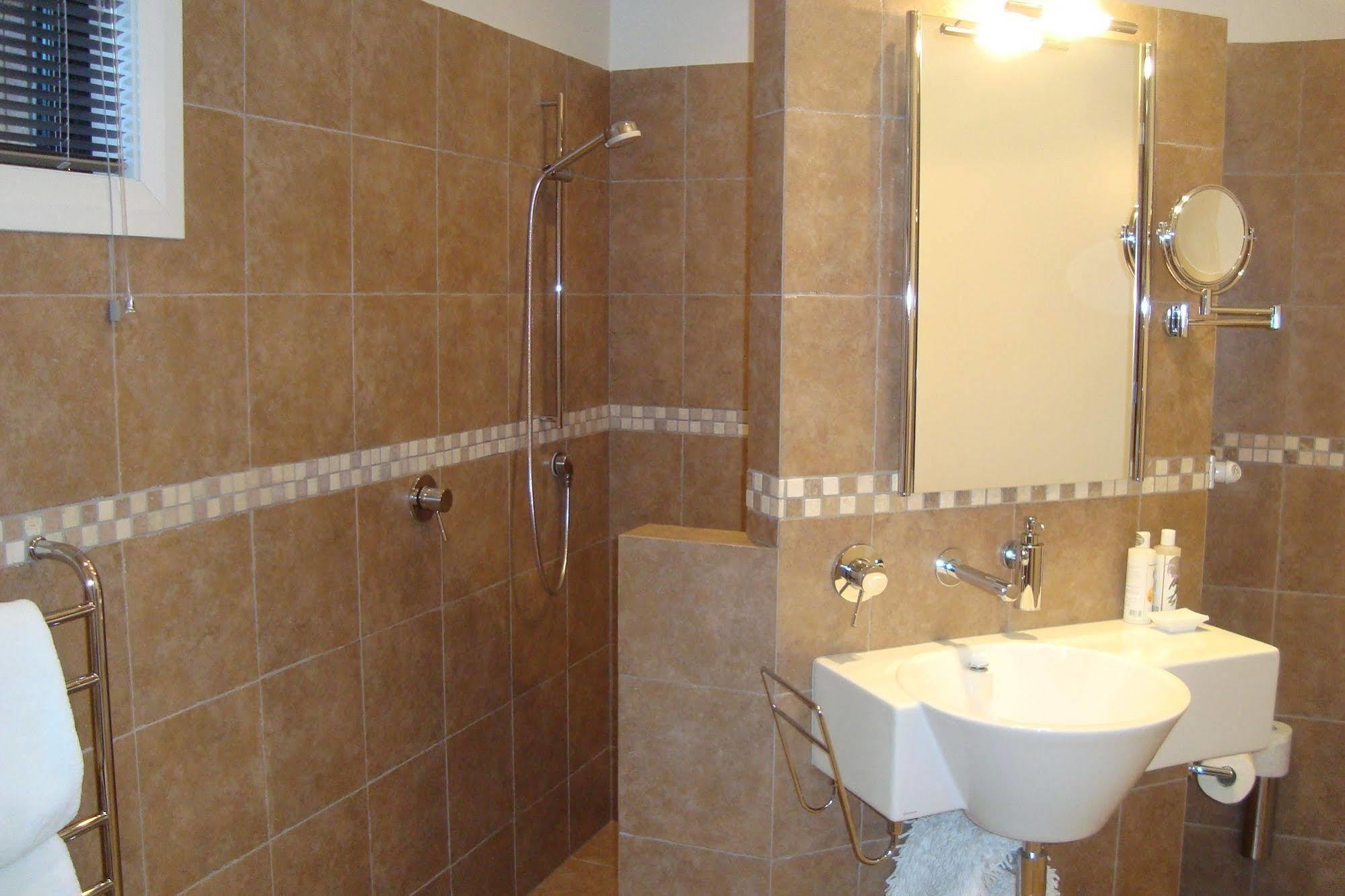 וואנאקה Mt Rosa Lodge Boutique Vineyard Accommodation מראה חיצוני תמונה
